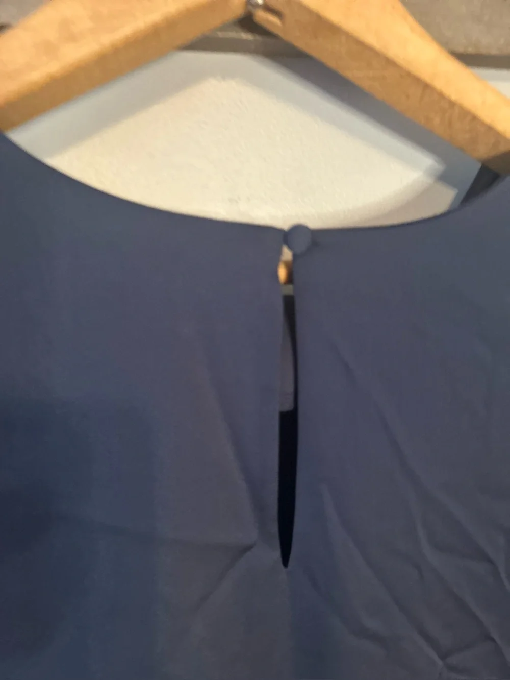 A line Satiny maxi dress with pockets - Picture 10 of 12